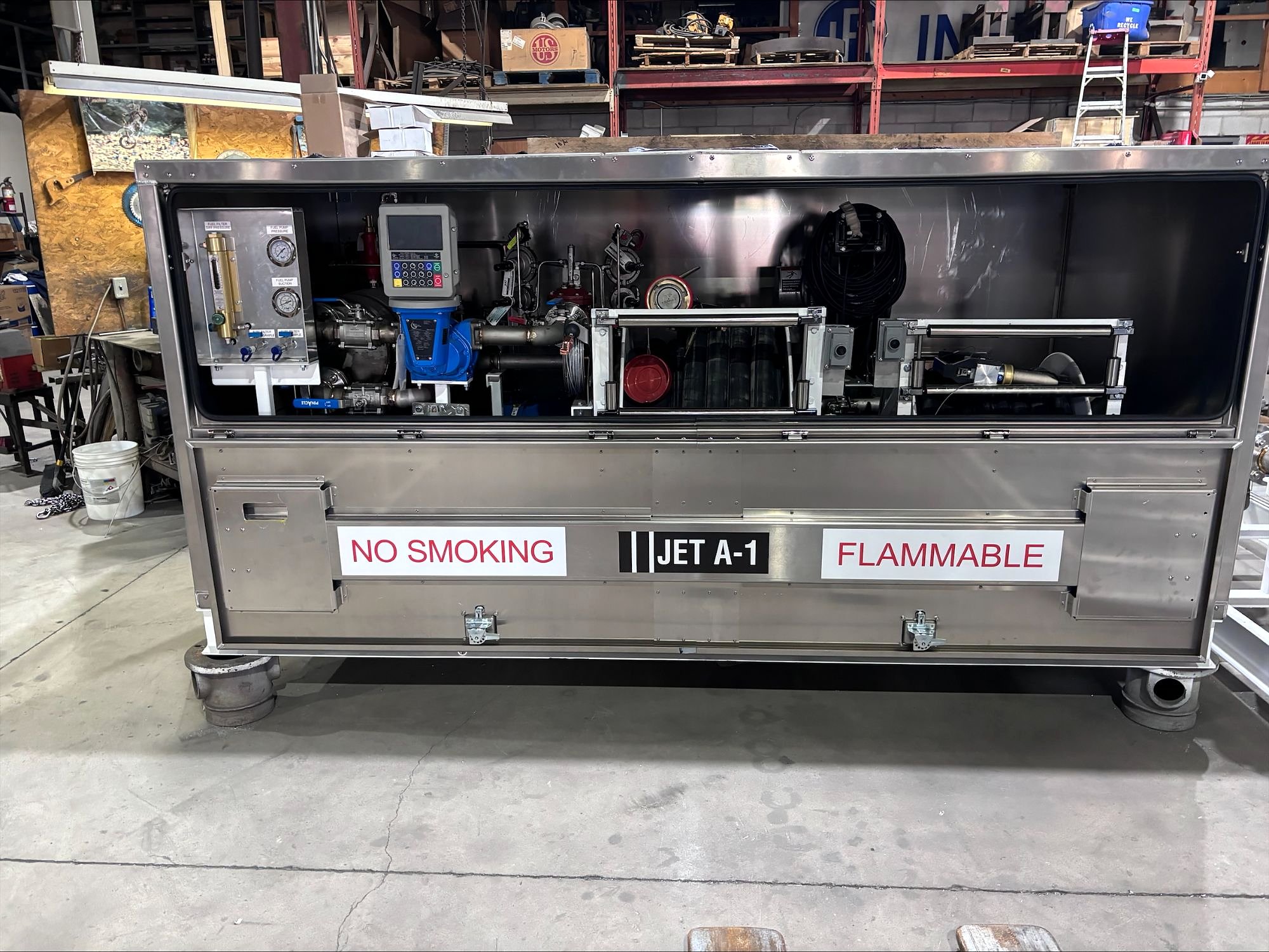 Gabinete de despacho de Jet A-1 en acero inoxidable con filtración, medición y carretes